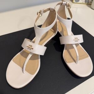 Coach Vienna T-strap Wedge Ivory/Size 8